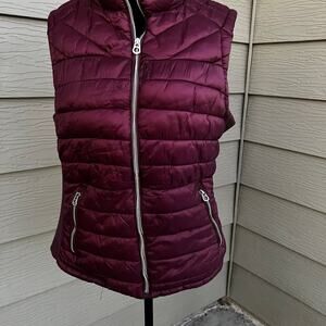 Snobbish maroon nylon full zip vest, women's size XL